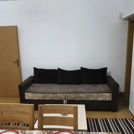 Hayat House. 2 Bedrooms House. * 사라예보